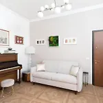 Camilacasadefirenze V3 Bed and Breakfast