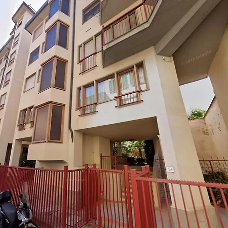 Camilacasadefirenze V3 Bed and Breakfast